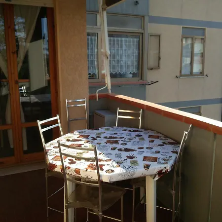 Casa Da Massi E Bia Follonica